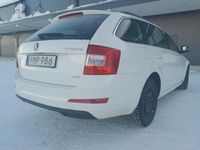 begagnad Skoda Octavia Ambiente Kombi 1.6 TDI 4x4 Euro 6