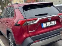 Begagnad Toyota RAV4 Hybrid 222 HK (163 kW) 2024 SUV