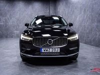 Begagnad Volvo XC60 Core 350 HK (257 kW) 2022 Svart SUV