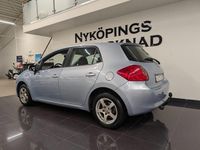 Begagnad Toyota Auris 124 HK (91 kW) 2008 Ljusblå Halvkombi