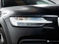 begagnad Volvo V60 CC B4 AWD Momentum VOC NAV Drag 2021, Kombi