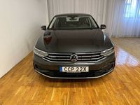 begagnad VW Passat GTE / Cockpit/ Panorama/ Läder/ Alcantara/