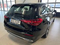 Begagnad Mercedes C300 Avantgarde 313 HK (230 kW) 2022 Svart Kombi