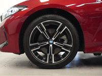 Begagnad BMW 330 M Sport 292 HK (214 kW) 2025 Fire red metallic Kombi