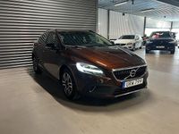 Begagnad Volvo V40 CC Momentum 150 HK (110 kW) 2017 Brun Kombi