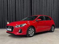 Begagnad Hyundai i30 Comfort 110 HK (80 kW) 2017 Röd Halvkombi