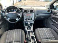 Begagnad Ford Focus 126 HK (92 kW) 2008 Grå Halvkombi