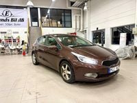 Begagnad Kia Ceed Comfort 128 HK (94 kW) 2012 Brun Halvkombi