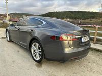 begagnad Tesla Model S 85D med Gratis laddning och Autopilot