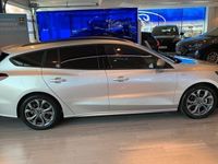 begagnad Ford Focus ST-LINE X 1.0T AUT 2023, Kombi