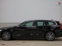 Begagnad Volvo V60 Core 253 HK (186 kW) 2022 Svart Kombi