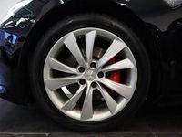 Begagnad Tesla Model S 560 kW (762 HK) 2016 Svart Halvkombi
