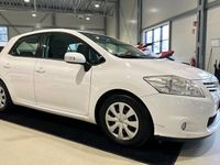 begagnad Toyota Auris 5-dörrar 1.4 D-4D Euro 5 Ränte 2011, Halvkombi