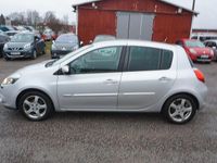 Begagnad Renault Clio R.S. 75 HK (55 kW) 2010 Silver Halvkombi