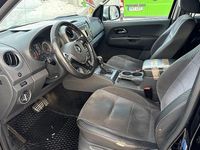 Begagnad VW Amarok Highline 180 HK (132 kW) 2015 Svart Pickup