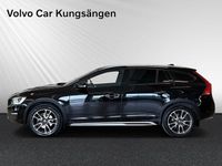 begagnad Volvo V60 CC D4 AWD Classic Summum Pro Drag VOC Blis 2018, Kombi