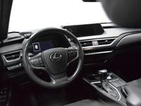 Begagnad Lexus UX 250h 184 HK (135 kW) 2019 Vit SUV