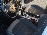 begagnad VW Golf VII Sportscombi 2.0 TDI BlueMotion R-Line