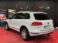 begagnad VW Touareg 3.0 V6 TDI SCR 4M Skinn B-Kamera Keyless