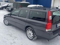 begagnad Volvo V70 2.5T AWD Kinetic Euro 4