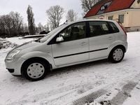 Begagnad Ford Fiesta 80 HK (58 kW) 2005 Grå Halvkombi