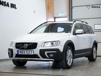 Begagnad Volvo XC70 Momentum 181 HK (133 kW) 2015 Vit Kombi