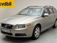 Begagnad Volvo V70 Momentum 136 HK (100 kW) 2010 Ljusbrun Kombi