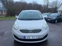 Begagnad Kia Venga EX 90 HK (66 kW) 2011 Silver Halvkombi