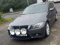 Begagnad BMW 325 2007 Mörkgrå Kombi