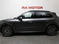 Begagnad Porsche Cayenne Sport 471 HK (346 kW) 2025 Quarzite grey metallic SUV
