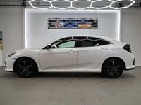 Begagnad Honda Civic 129 HK (94 kW) 2017 Vit Halvkombi