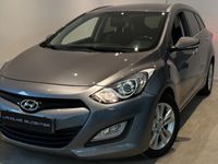 begagnad Hyundai i30 Kombi 1.6 CRDi Premium 128hk