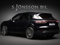 Begagnad Porsche Cayenne 462 HK (339 kW) 2021 Svart SUV