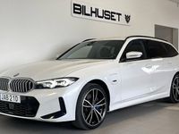 begagnad BMW 328 330e xDrive M-SPORT AUT DRAG ADAPT. M CHASSI HIFI 2023, Kombi