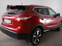 Begagnad Nissan Qashqai 116 HK (85 kW) 2016 Röd (rubinrödmet) SUV
