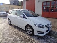 Begagnad Mercedes B180 Urban 109 HK (80 kW) 2015 Vit Minibuss