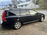 begagnad Volvo V70 D2 Kinetic Euro 5