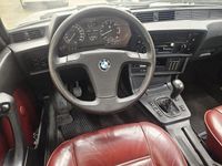 Begagnad BMW 635 218 HK (160 kW) 1984 Silver Sportkupé