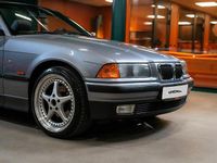 Begagnad BMW 328 Cabriolet 193 HK (141 kW) 1997 Ljusblå Cab
