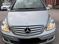 Begagnad Mercedes B180 109 HK (80 kW) 2008 Minibuss
