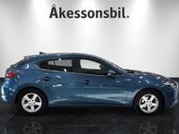 Begagnad Mazda 3 Core 105 HK (77 kW) 2016 Eternal blue metallic Halvkombi