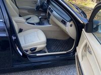 begagnad BMW 325 i xDrive Sedan Advantage, Comfort Euro 4