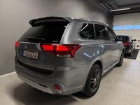 Begagnad Mitsubishi Outlander 224 HK (164 kW) 2019 Grå SUV