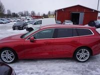 Begagnad Volvo V60 Momentum 253 HK (186 kW) 2019 Röd Kombi