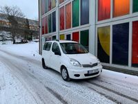 begagnad Toyota Yaris Verso 1.3 VVT-i ECT-i- Automat - Räntefritt