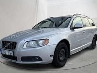 Begagnad Volvo V70 Momentum 145 HK (106 kW) 2009 Ljusgrå Kombi