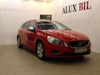 Begagnad Volvo V60 R-Design 163 HK (119 kW) 2012 Röd Kombi