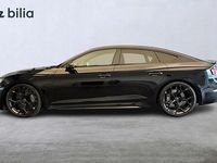 Begagnad Audi RS5 Sportback Performance 471 HK (346 kW) 2024 Sebringsvart kristalleffekt Halvkombi