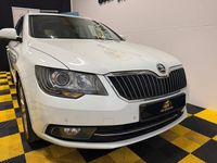 Begagnad Skoda Superb Elegance 170 HK (125 kW) 2015 Vit Kombi
