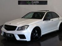 Begagnad Mercedes C63 AMG AMG 560 HK (411 kW) 2008 Vit Sedan